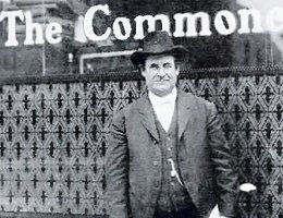 Bryan in front of The Commoner office in Lincoln, 1908