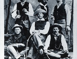 Bartlett Richards (center) & friends, 1882