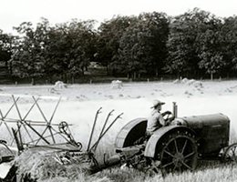 Gasoline-powered tractor