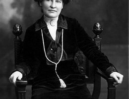 Willa Cather, Pulitzer Prize-winning Author